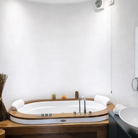 Semesterbostad Belvedere Sul Golfo, D&d Deluxe, Near Lerici And Cinque Terre Jacuzzi Seaview Ac La Spezia