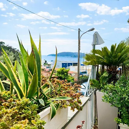 Belvedere Sul Golfo, D&d Deluxe, Near Lerici&cinque Terre Jacuzzi Seaview Ac Casa vacanze *